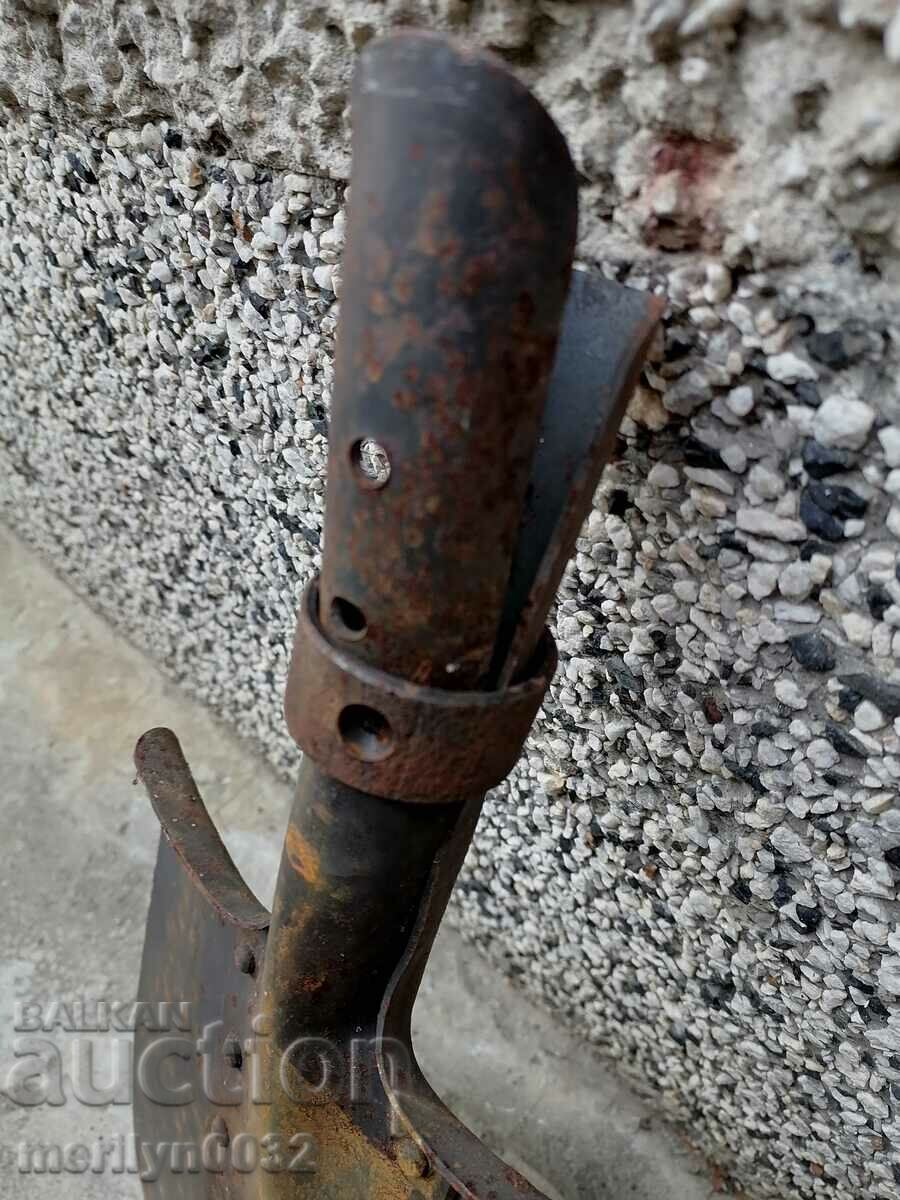 Old straight army shovel, wrought iron - 6 Old straight army shovel, wrought iron - 6