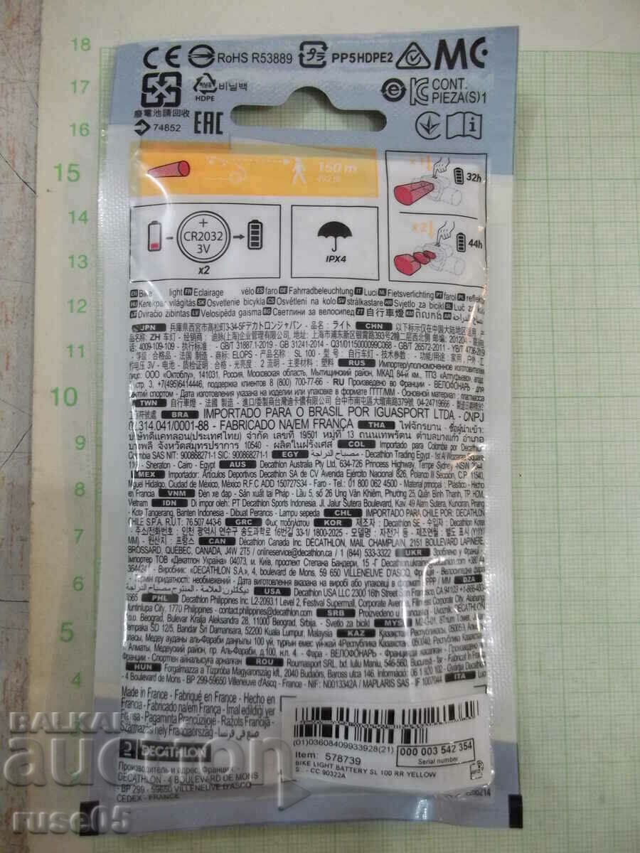 Auction Led headlight "SL 100" on batteries for a bicycle yellow new Auction Led headlight "SL 100" on batteries for a bicycle yellow new