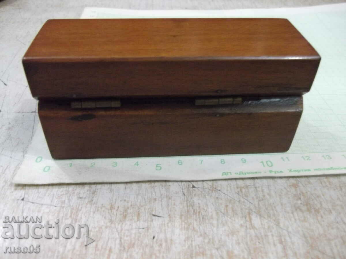 Grams old set - 6 Grams old set - 6