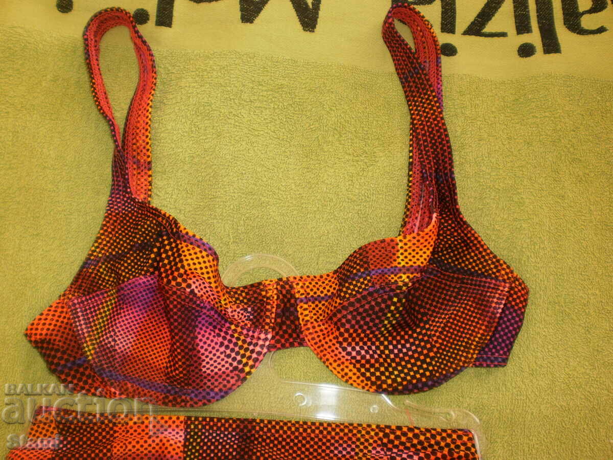 Delivery of Women's two-piece swimsuit M, new Delivery of Women's two-piece swimsuit M, new