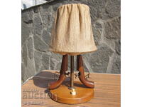 old table lamp with flintlock guns military motif