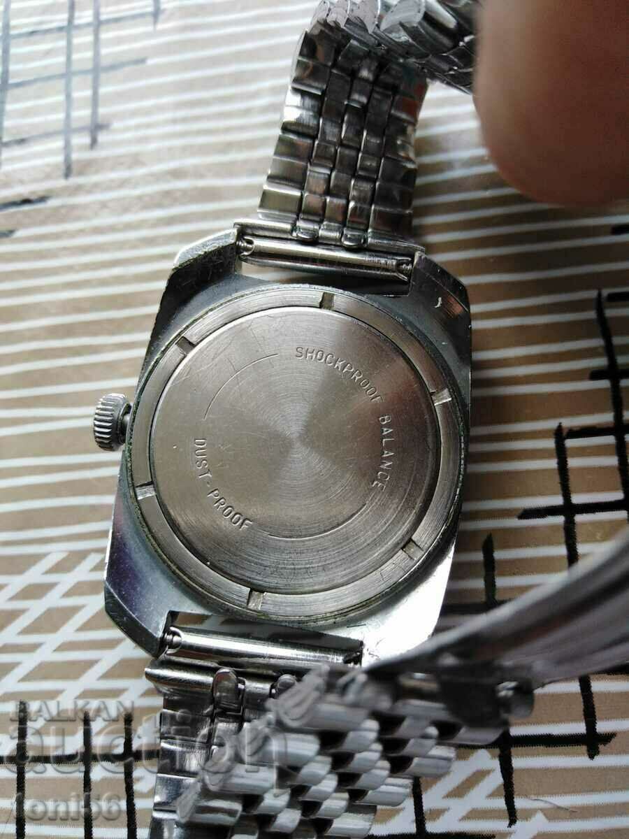 Auction Wrist watch "Wostok", Russia (l) Auction Wrist watch "Wostok", Russia (l)