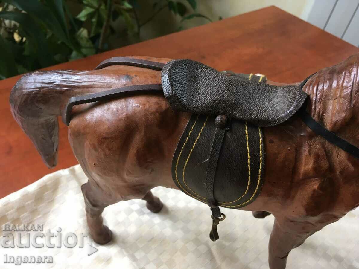 КОН СУВЕНИР ПРЕСОВАНА КОЖА БЕЗ ЗАБЕЛЕЖКИ - 7 КОН СУВЕНИР ПРЕСОВАНА КОЖА БЕЗ ЗАБЕЛЕЖКИ - 7