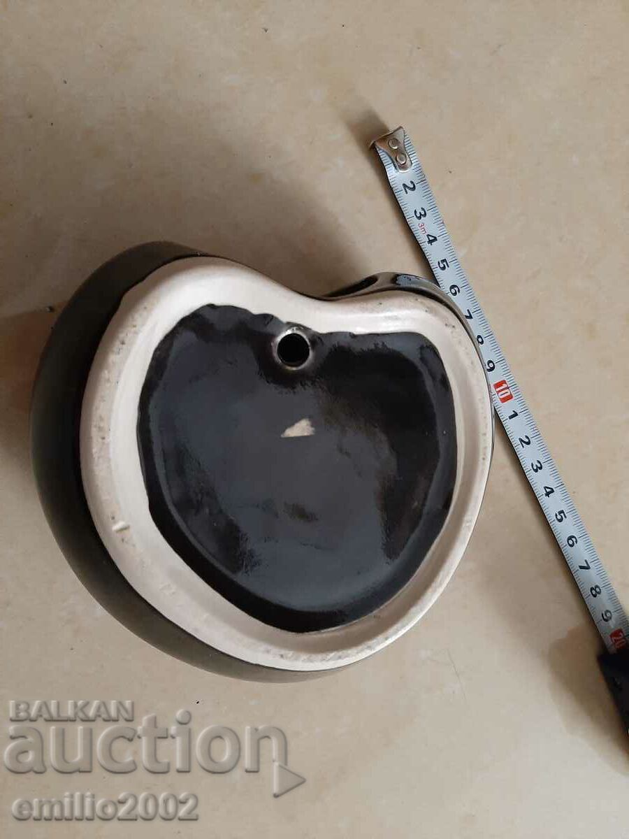 Licitație Vaza de perete din ceramica Licitație Vaza de perete din ceramica