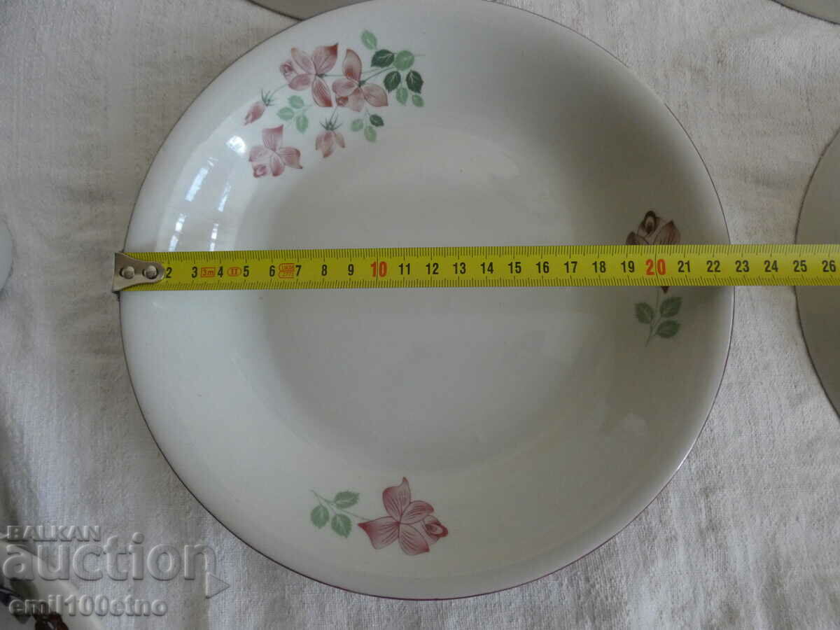 Deep soup plates 4 pieces - old Bulgarian porcelain SIP - 7 Deep soup plates 4 pieces - old Bulgarian porcelain SIP - 7