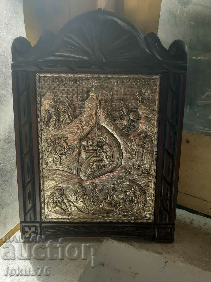 Μεγάλη ασημένια εικόνα με ξύλινο πλαίσιο πιστοποιητικό ξυλογλυπτικής με τιμή 590.00 BGN | € 301.66 Μεγάλη ασημένια εικόνα με ξύλινο πλαίσιο πιστοποιητικό ξυλογλυπτικής με τιμή 590.00 BGN | € 301.66