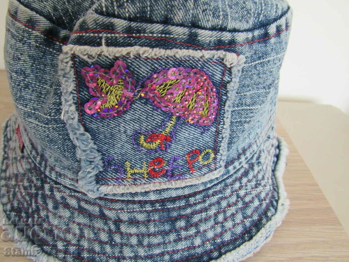 Auction Denim hat with brim for girls, new Auction Denim hat with brim for girls, new