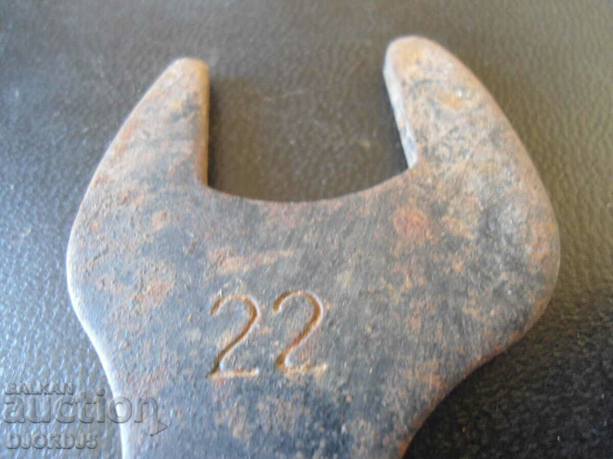 Old key 22 with price 2.00 BGN | € 1.02