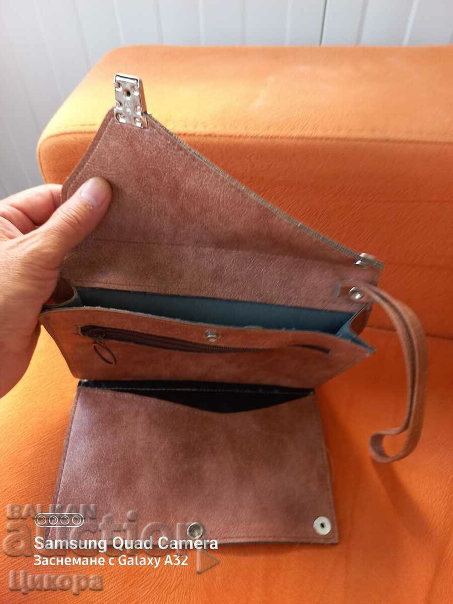 Auction SOCA LEATHER MEN'S BAG Auction SOCA LEATHER MEN'S BAG