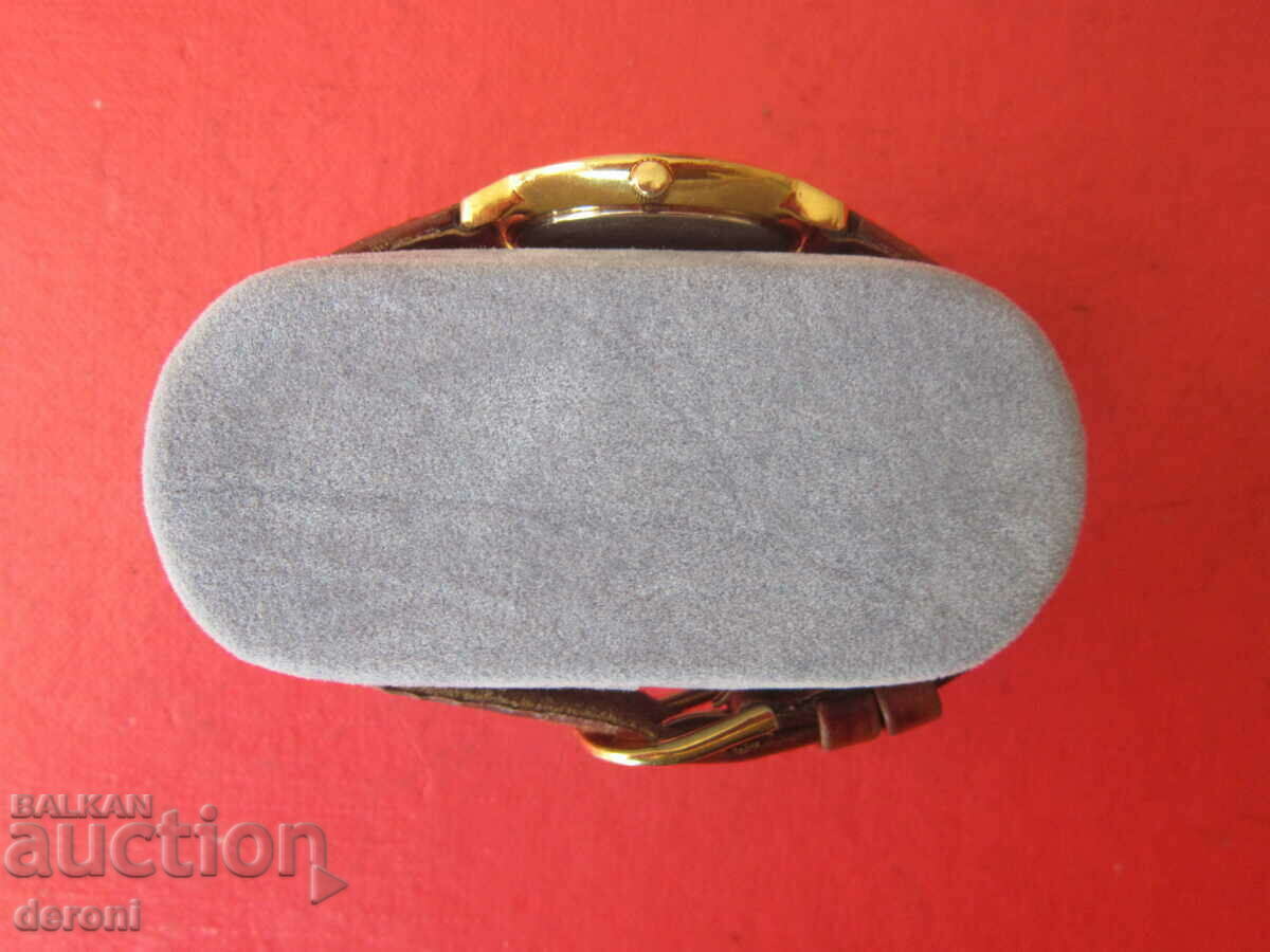 Auction Gold Swiss gold watch Auction Gold Swiss gold watch