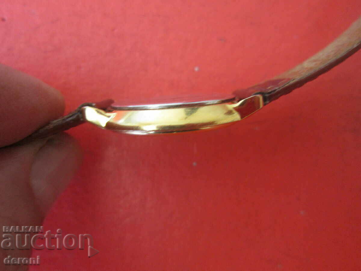 Gold Swiss gold watch - 6 Gold Swiss gold watch - 6