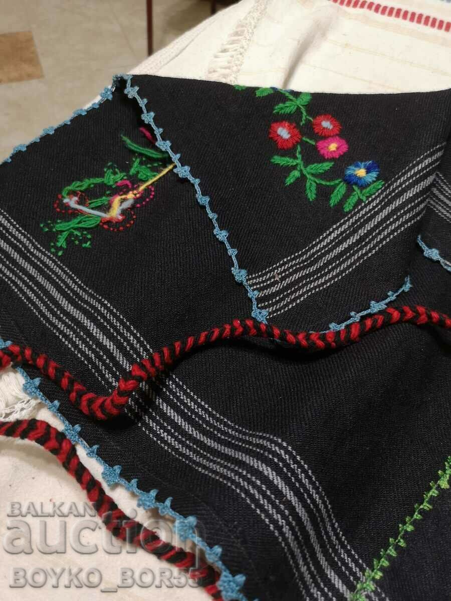 Delivery of Antique Duke's Wool Apron from Folk Costume Delivery of Antique Duke's Wool Apron from Folk Costume