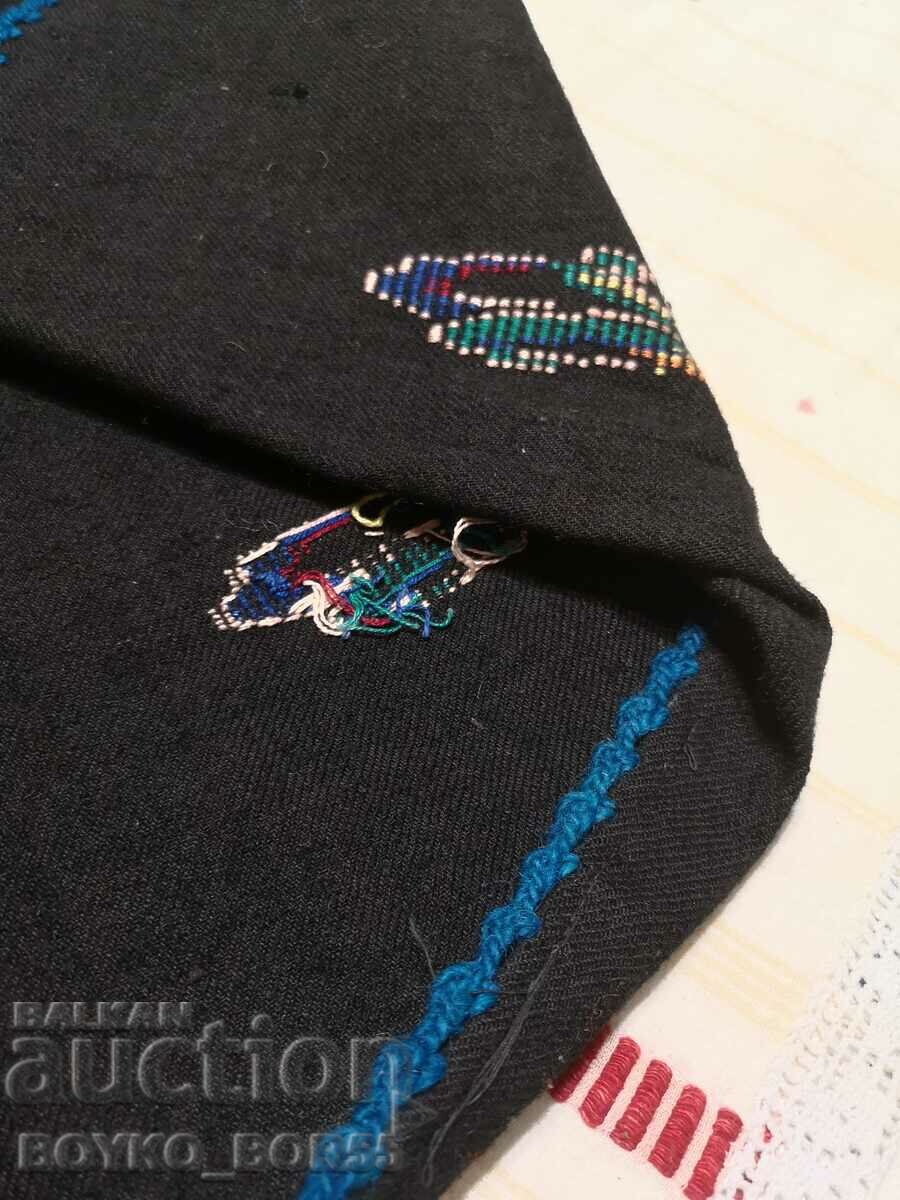 Auction Antique Duke's Wool Apron from Folk Costume Auction Antique Duke's Wool Apron from Folk Costume