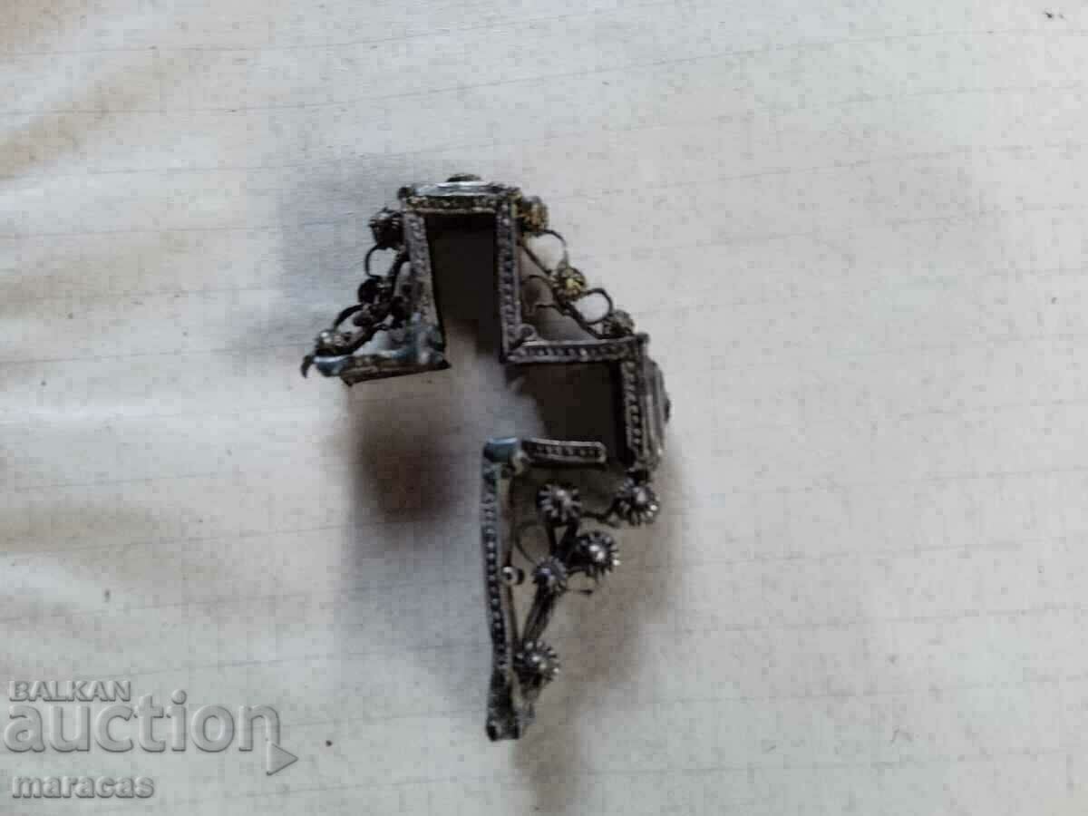 Silver fittings from Old Cross Silver fittings from Old Cross