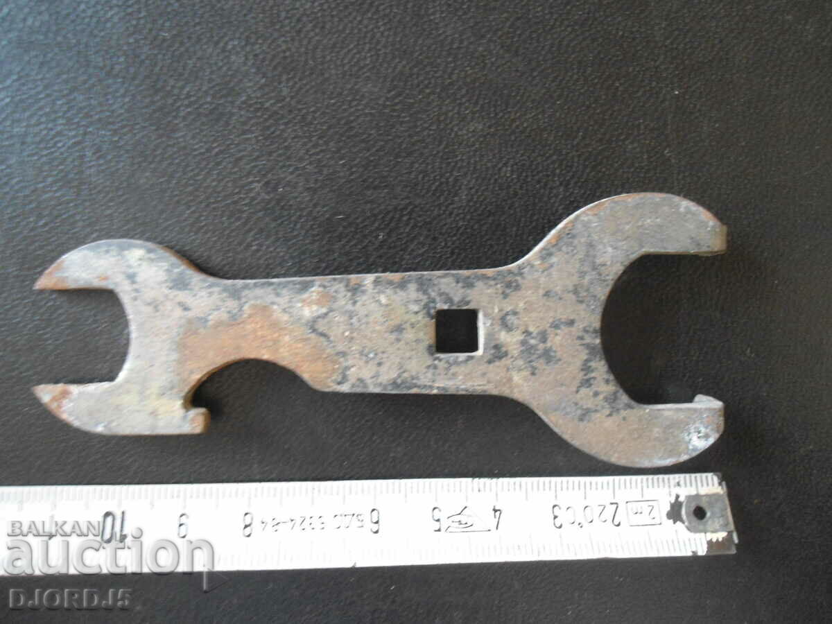 Auction An old switch Auction An old switch