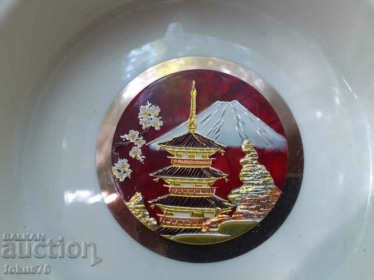 Δημοπρασία Τασάκι πορσελάνη Ιαπωνίας επιχρυσωμένο 24 καρατίων Δημοπρασία Τασάκι πορσελάνη Ιαπωνίας επιχρυσωμένο 24 καρατίων