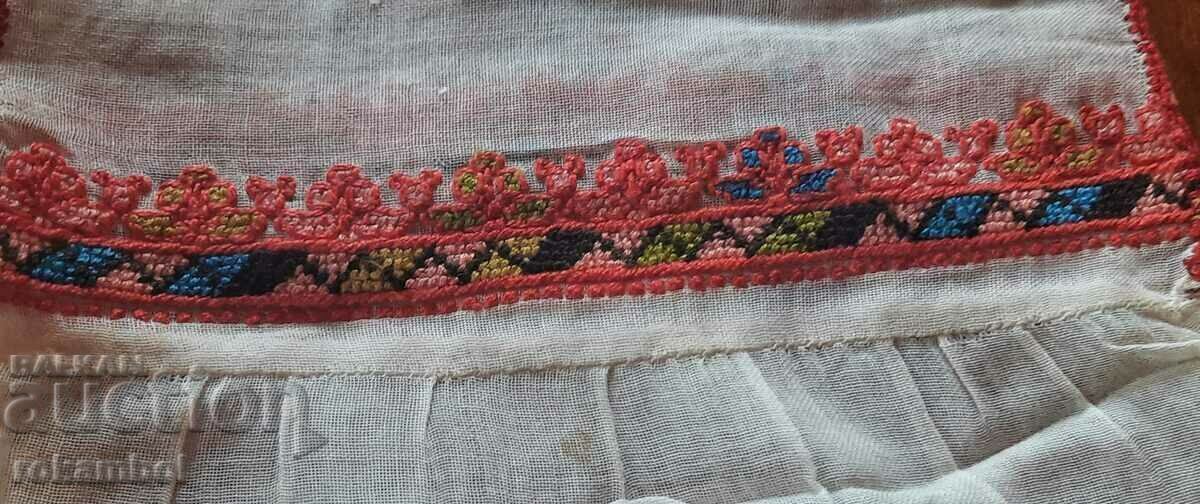 Rochie populară fină autentică pentru o fetiță - 6 Rochie populară fină autentică pentru o fetiță - 6