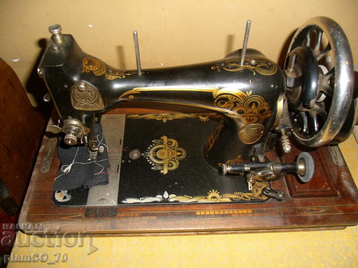 Delivery of No. 006 old sewing machine - JUNKER & RUH - BRITAIN - with box