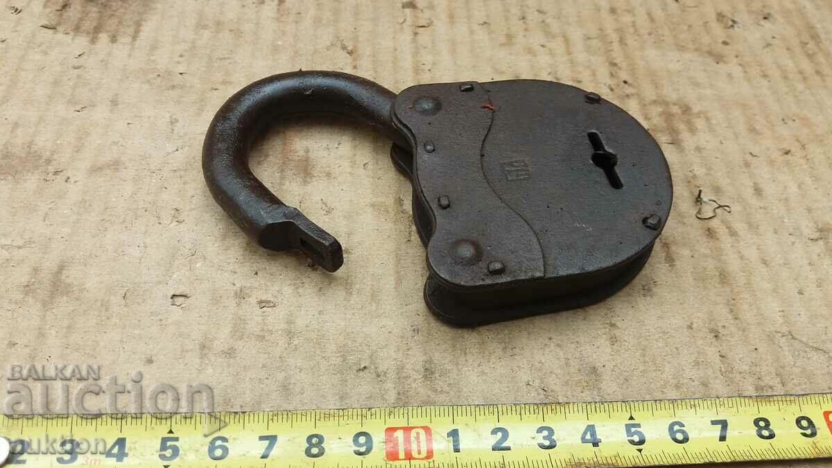 Delivery of RENAISSANCE MASSIVE PADLOCK Delivery of RENAISSANCE MASSIVE PADLOCK