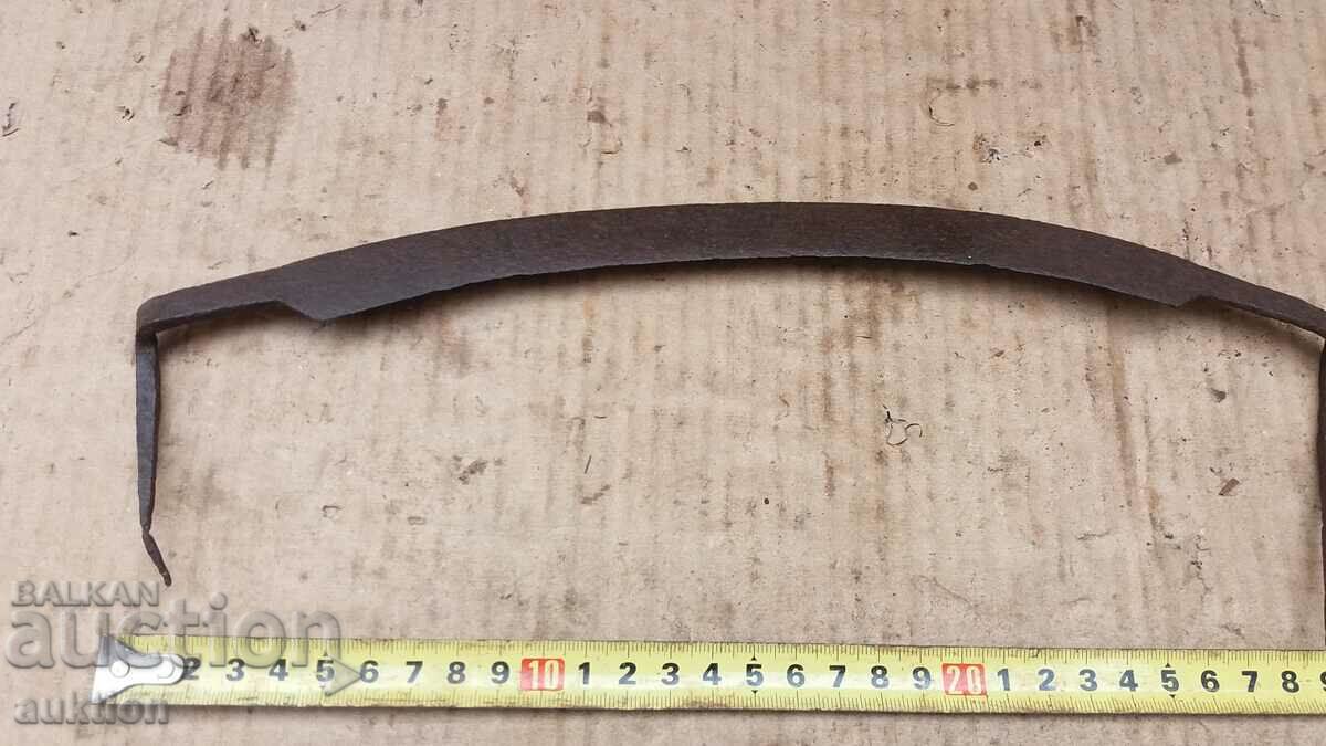 Auction  SOLID RENAISSANCE FORGED ROCKER WOODEN TOOL