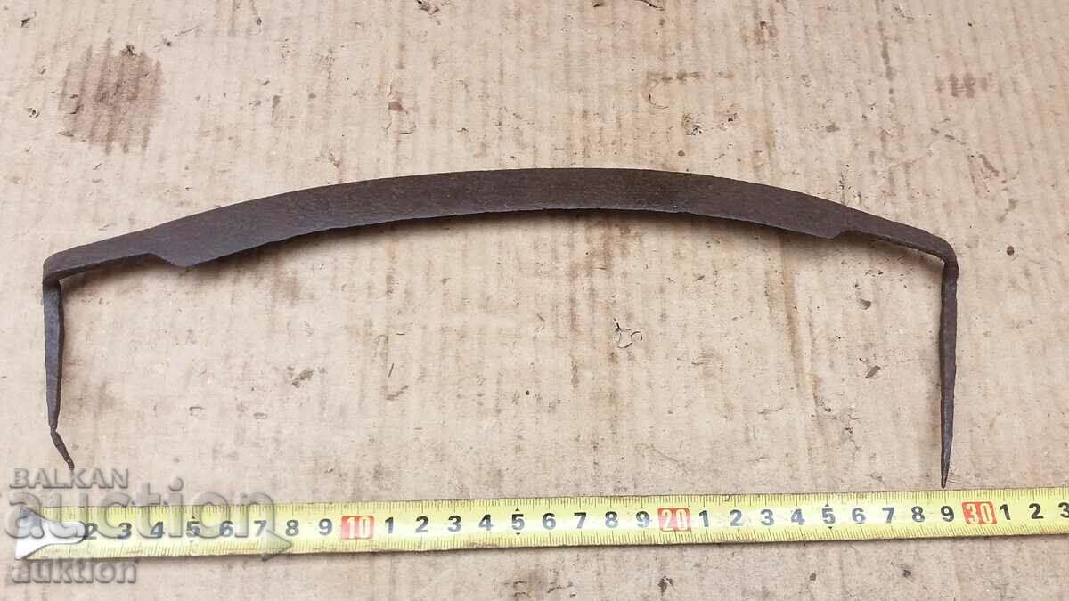 Delivery of SOLID RENAISSANCE FORGED ROCKER WOODEN TOOL