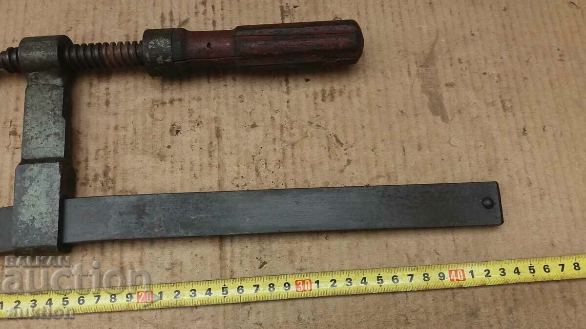 OLD MASSIVE SOC. STEEL BRACKET, TOOL with price 13.99 BGN | € 7.15 OLD MASSIVE SOC. STEEL BRACKET, TOOL with price 13.99 BGN | € 7.15