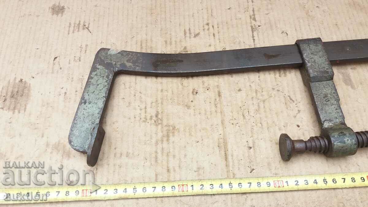 OLD MASSIVE SOC. STEEL BRACKET, TOOL - 6 OLD MASSIVE SOC. STEEL BRACKET, TOOL - 6