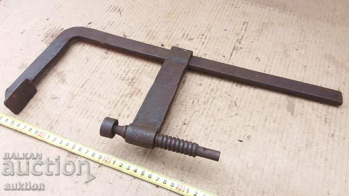 Auction OLD MASSIVE SOC. STEEL BRACKET, TOOL Auction OLD MASSIVE SOC. STEEL BRACKET, TOOL