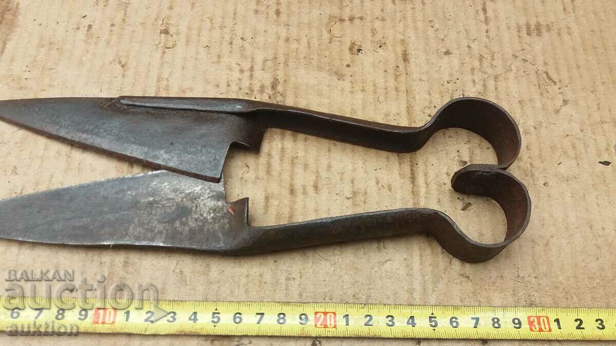 Delivery of OLD HANGER FOR SHEEPING SHEEP