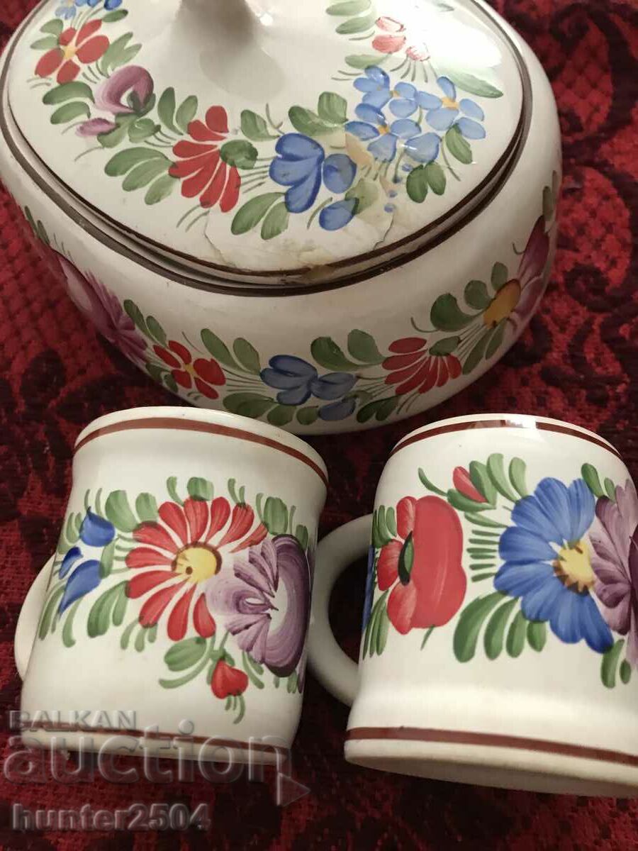 Delivery of Cups, sugar bowl and candy bowl - Czechoslovakia