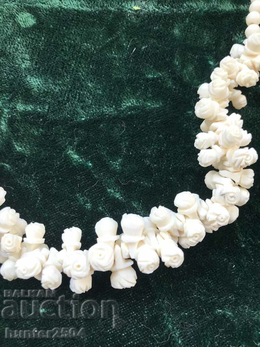 Δημοπρασία Κολιέ κοκάλινο χειροποίητο 50 εκ