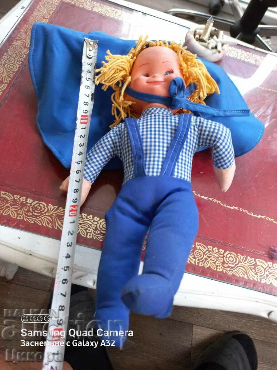 Delivery of OLD CHILDREN'S RAG DOLL TOY FROM SOCA