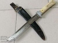 Стар кован овчарски нож с набивки кания, акулак, острие