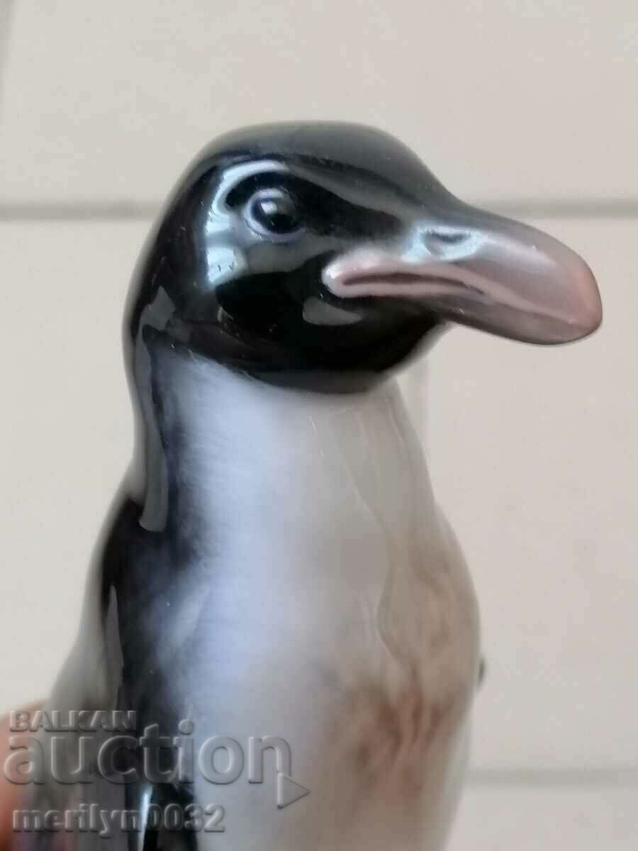 Porcelain figure penguin Rosental statuette porcelain with price 218.00 BGN | € 111.46 Porcelain figure penguin Rosental statuette porcelain with price 218.00 BGN | € 111.46
