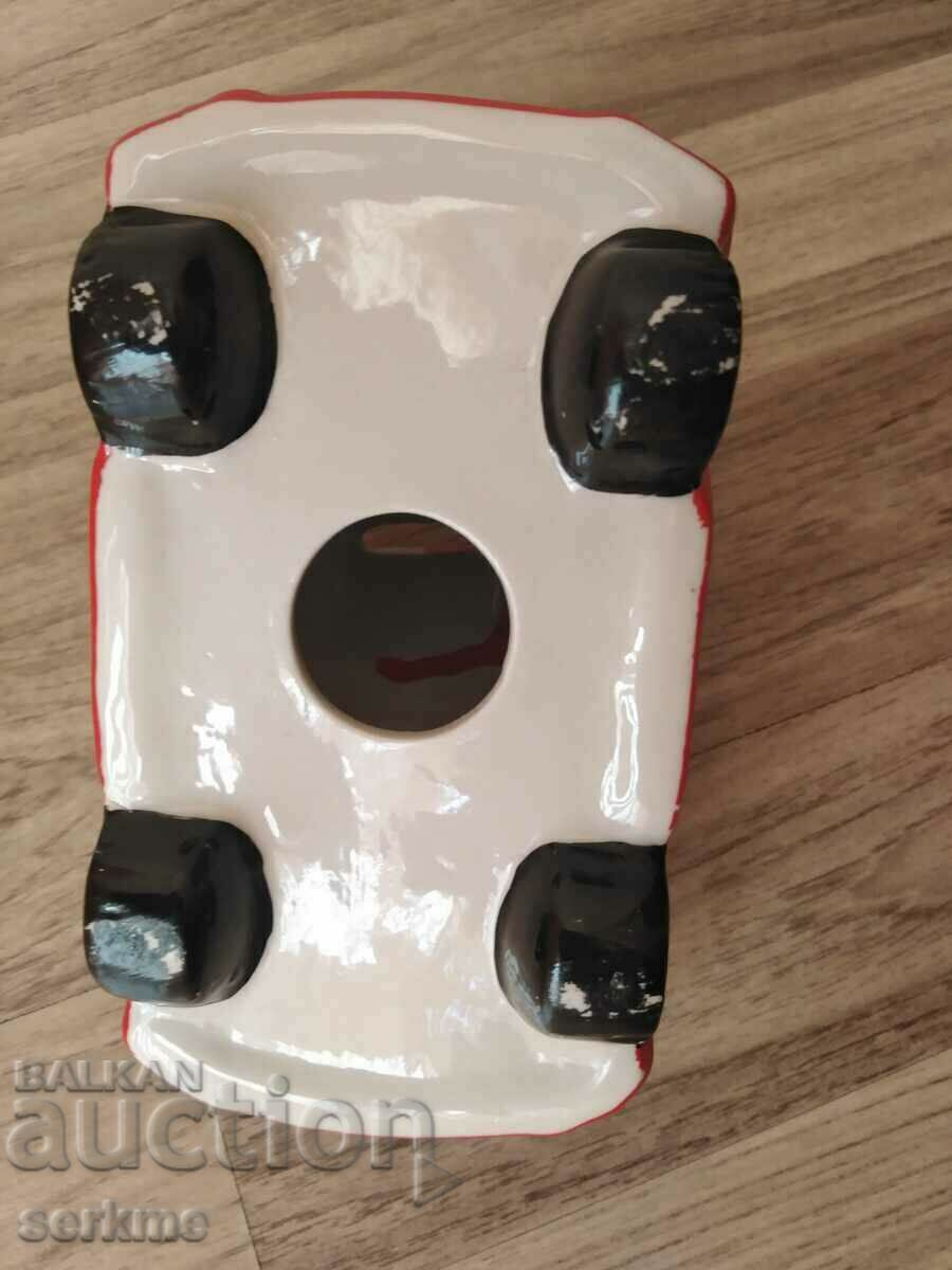 Porcelain car piggy bank - 7