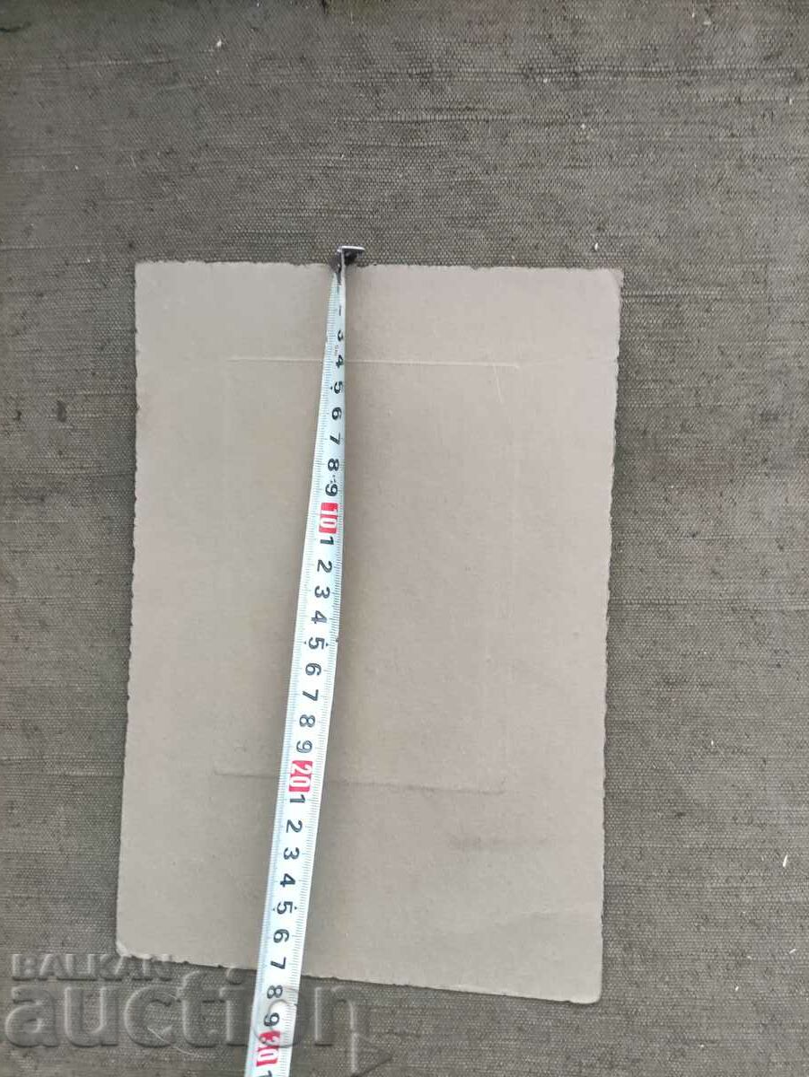 Elegant woman with a coat - photo Datsov with price 80.00 BGN | € 40.90 Elegant woman with a coat - photo Datsov with price 80.00 BGN | € 40.90