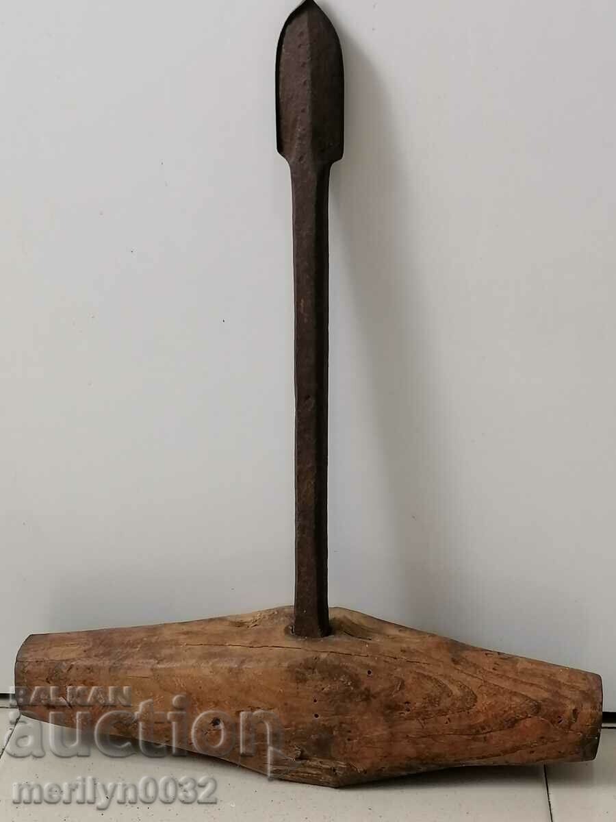 Old woodcutter, chopper, drill, tool with price 47.00 BGN | € 24.03