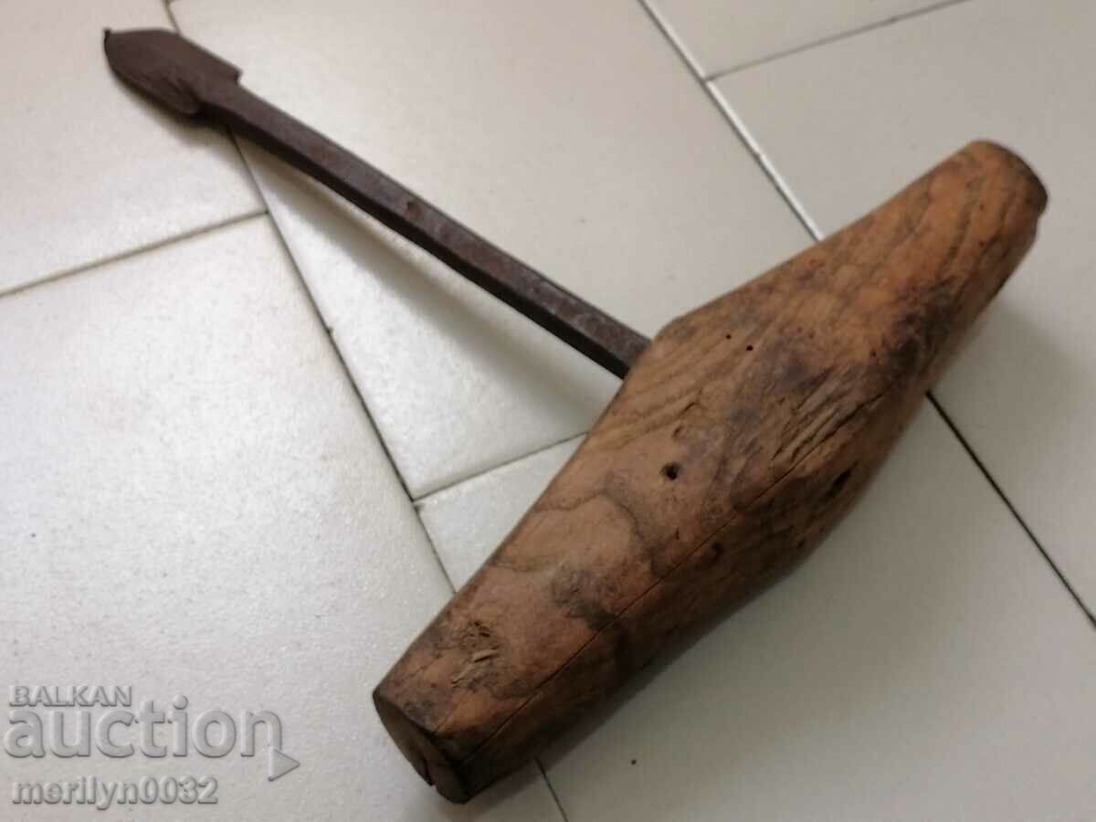 Delivery of Old woodcutter, chopper, drill, tool