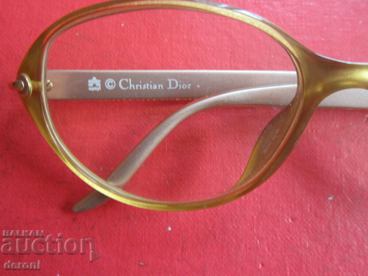 Christian Dior glasses with price 80.00 BGN | € 40.90 Christian Dior glasses with price 80.00 BGN | € 40.90