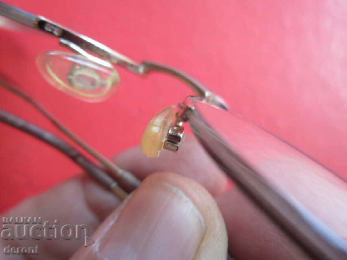 Livrarea Minunați ochelari Cazal Livrarea Minunați ochelari Cazal