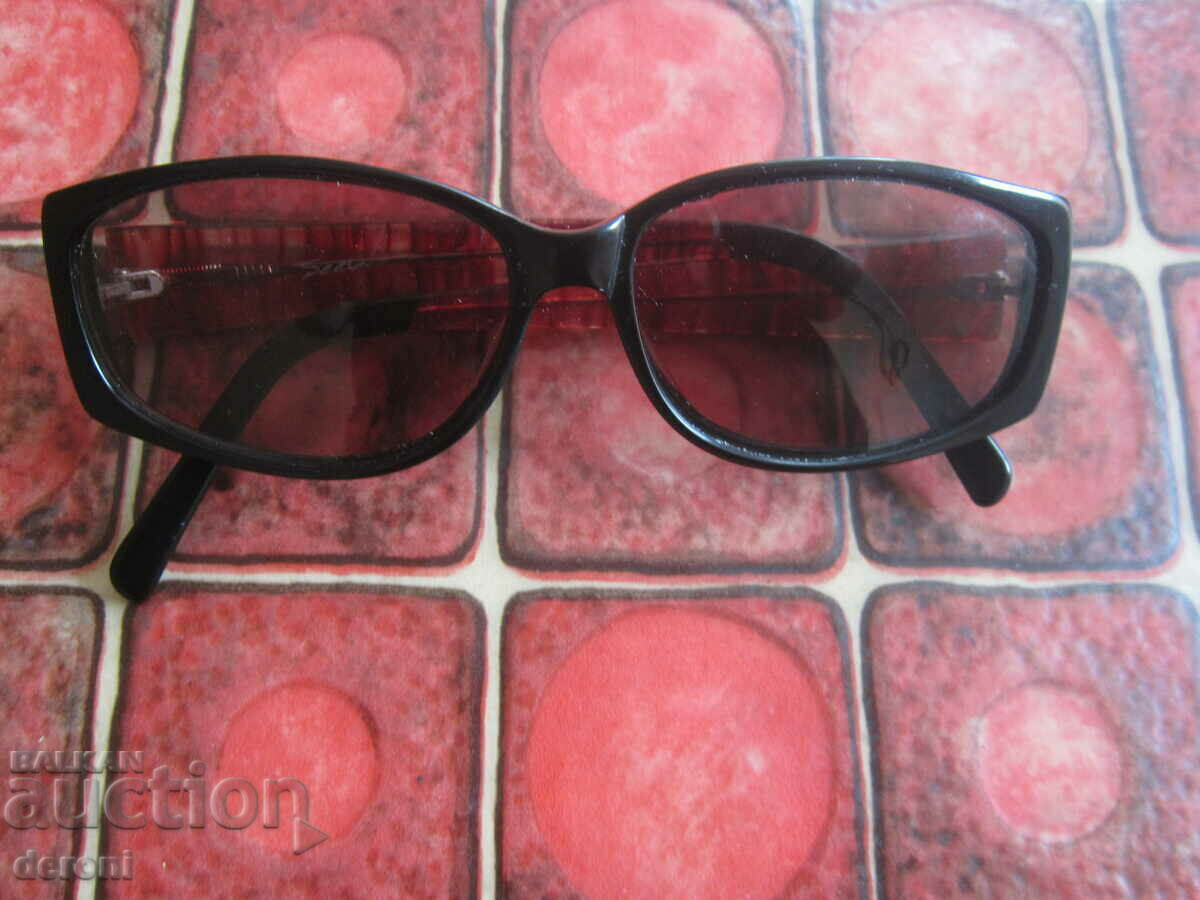 Seen sunglasses with price 20.00 BGN | € 10.23