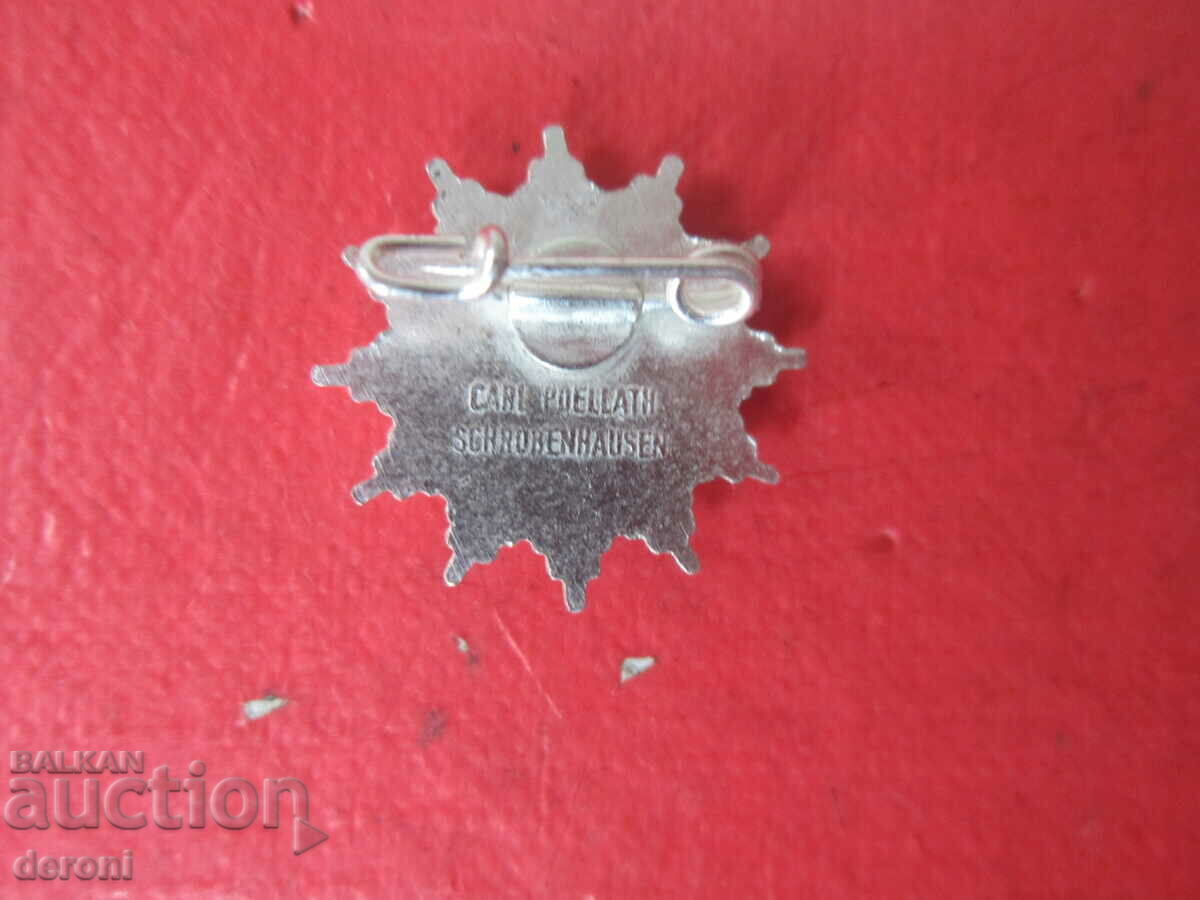 Delivery of Police sports badge sign Delivery of Police sports badge sign