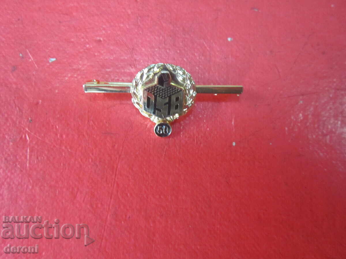 Semn minunat de insignă - 6