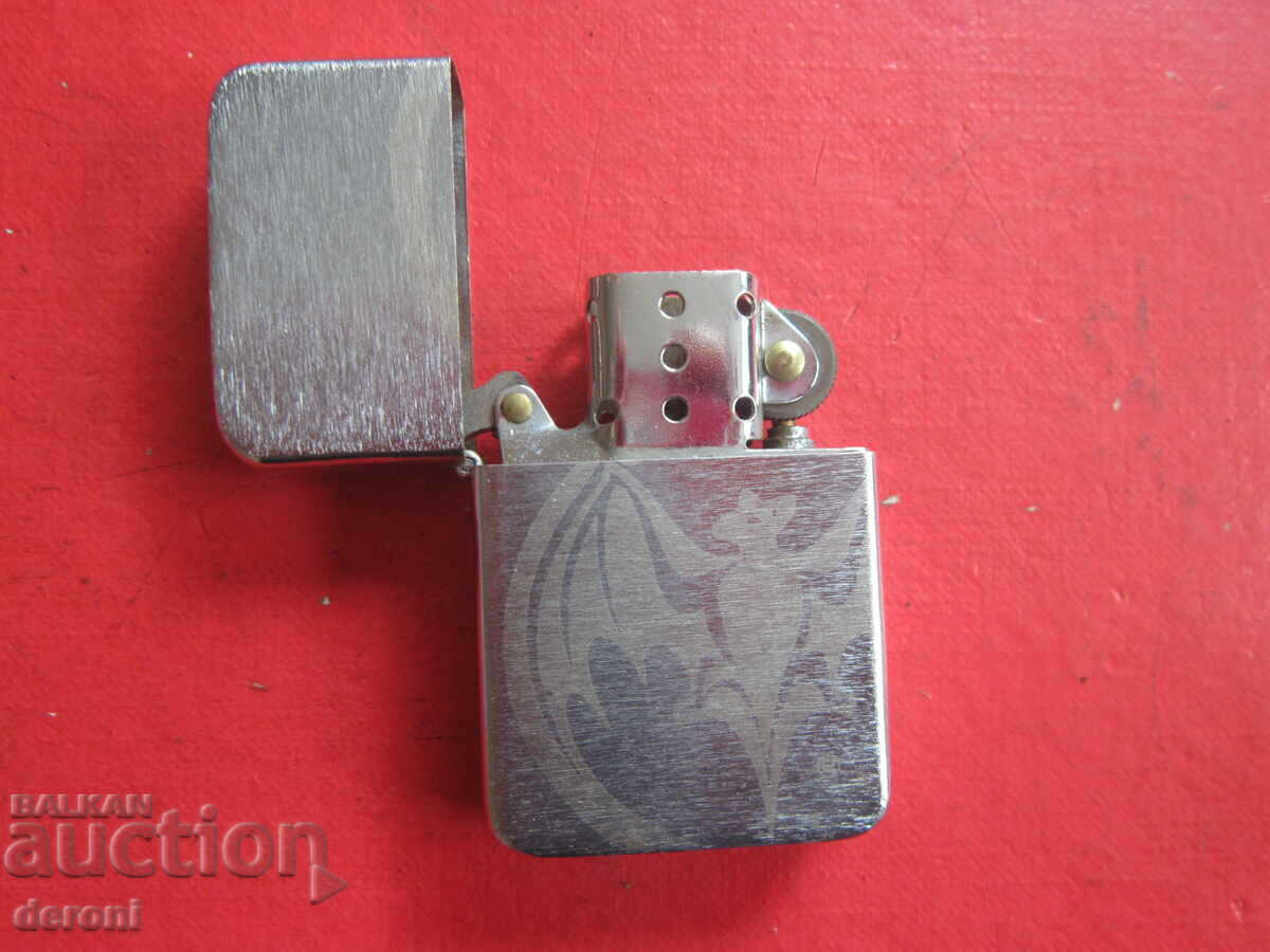 Auction  Petrol lighter 6