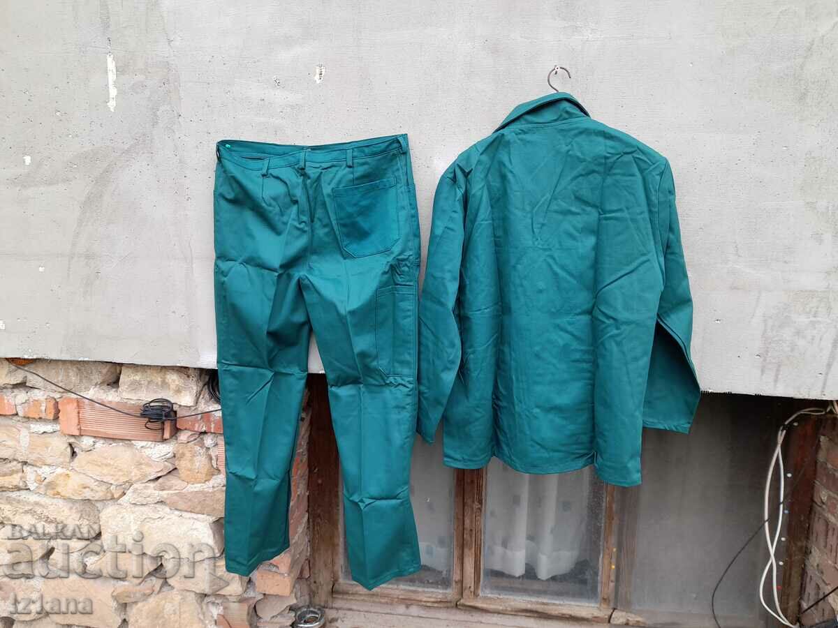 Delivery of An old set of work clothes