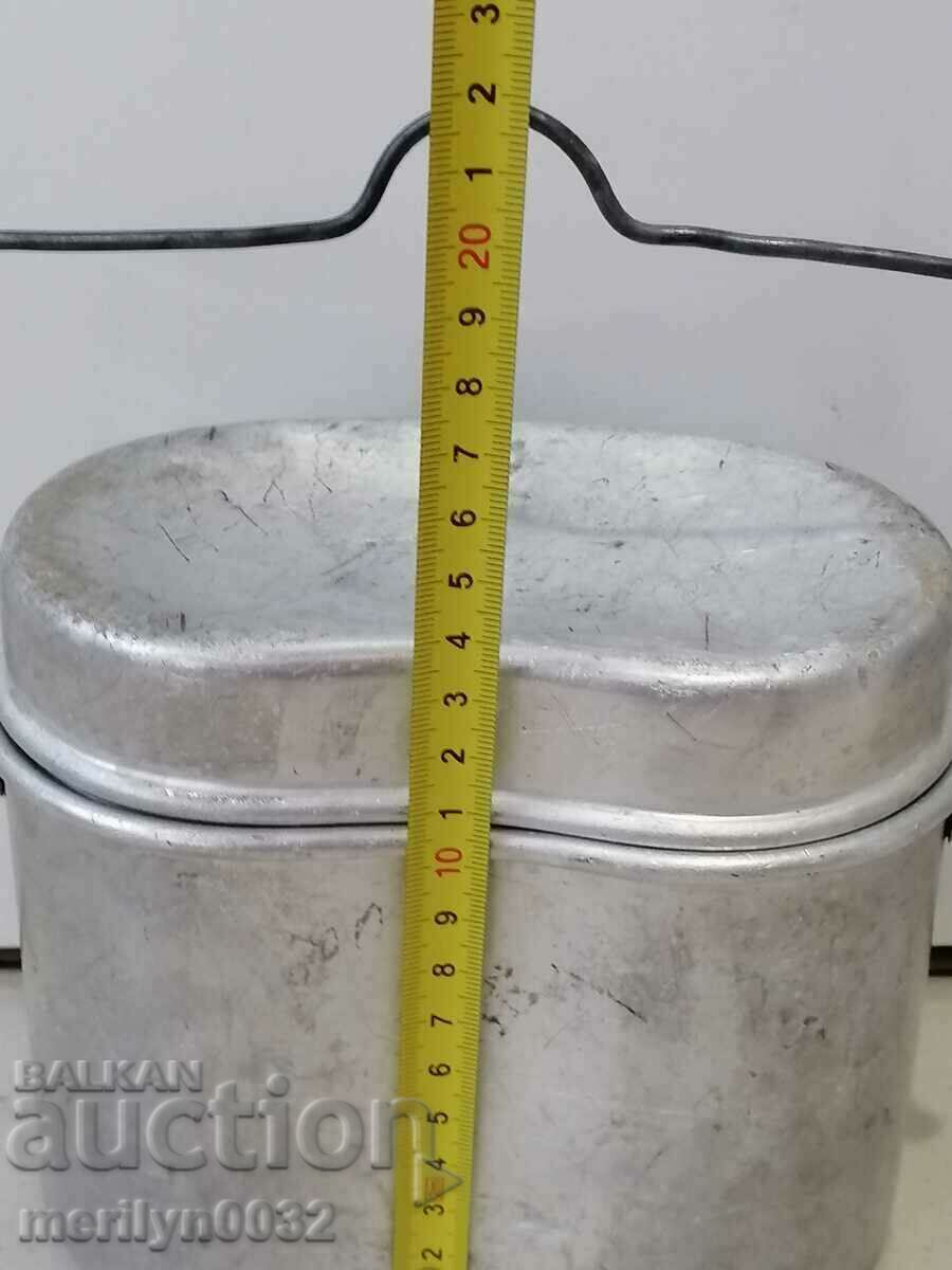 Delivery of Soldier's can for food NRB Delivery of Soldier's can for food NRB