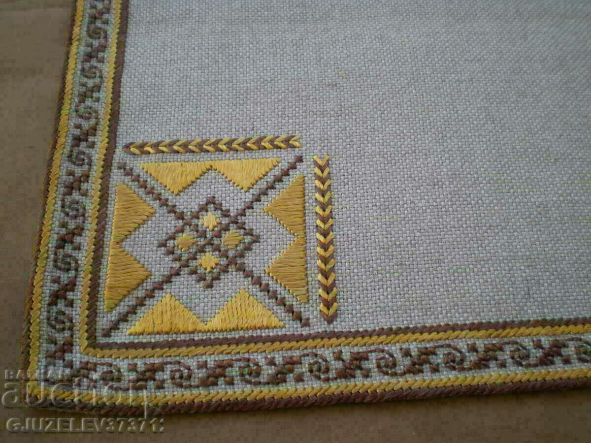 Set of 6 hand-embroidered plaids on panama linen - 5 Set of 6 hand-embroidered plaids on panama linen - 5