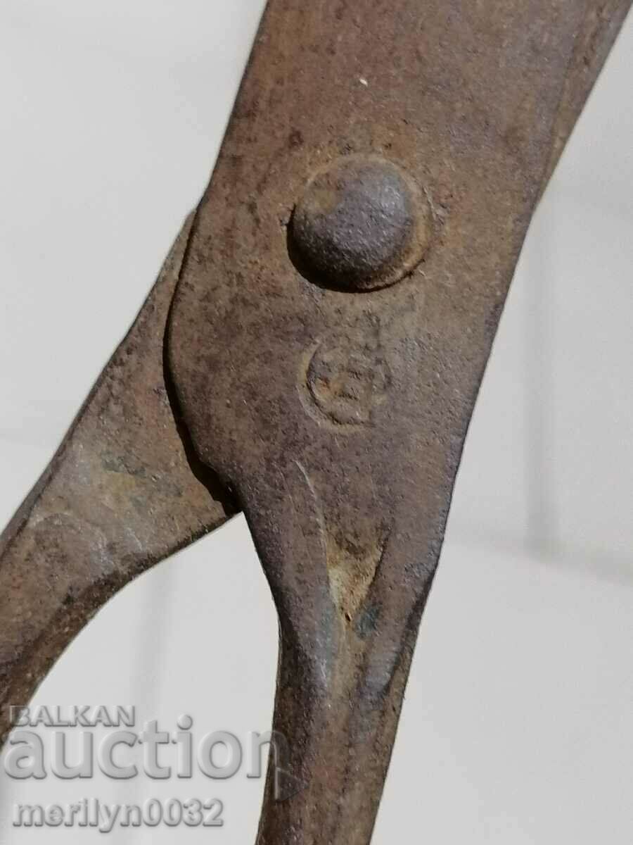 Renaissance forged scissors, wrought iron with price 53.00 BGN | € 27.10 Renaissance forged scissors, wrought iron with price 53.00 BGN | € 27.10