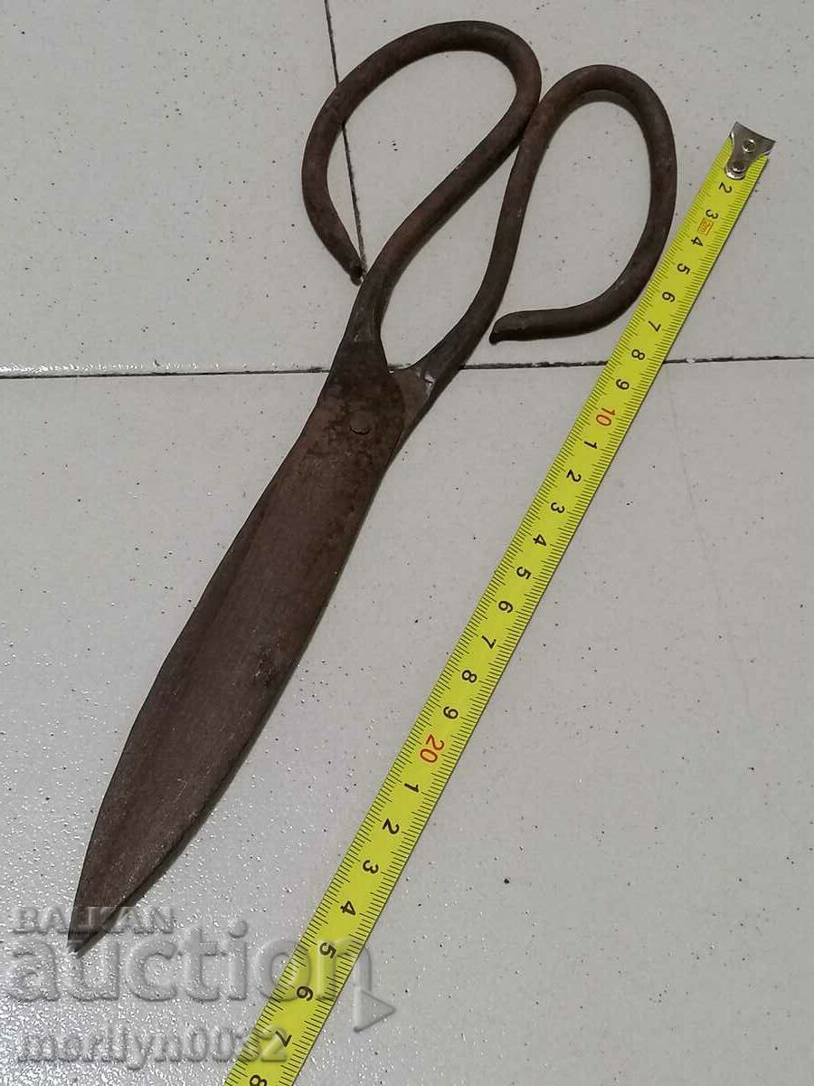 Auction Renaissance forged scissors, wrought iron Auction Renaissance forged scissors, wrought iron