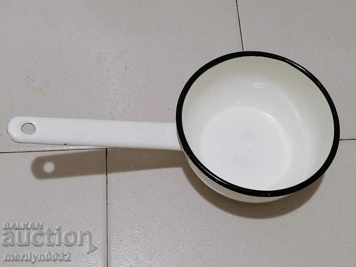 Delivery of Old enameled dish, pan with USSR enamel Delivery of Old enameled dish, pan with USSR enamel